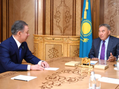 Елбасы Парламент Мәжілісінің Төрағасы Нұрлан Нығматулинмен кездесті