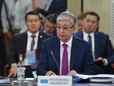Ереван: ЕАЭО отырысында Тоқаев қандай мәселе көтерді?