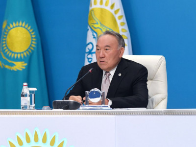 Нұрсұлтан Назарбаев: Мәслихаттардың мәртебесін нығайту қажет