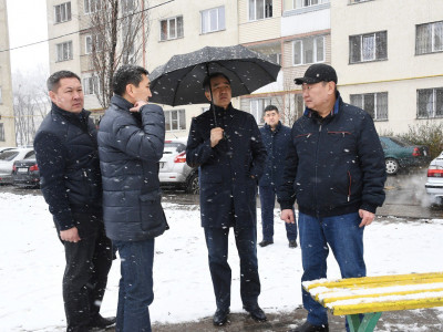 Қисайған үй дауы: Сағынтаев тұрғындарды қауіпсіз орынға көшіруге уәде берді