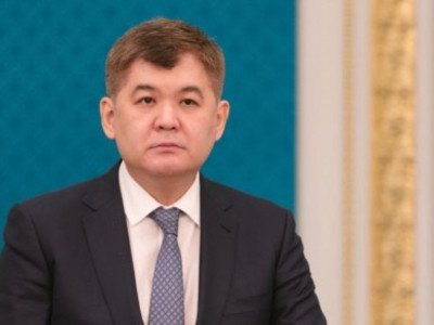 Денсаулық кодексіне қарсы петиция – Біртанов  WhatsApp хабарламаға қатысты пікір білдірді