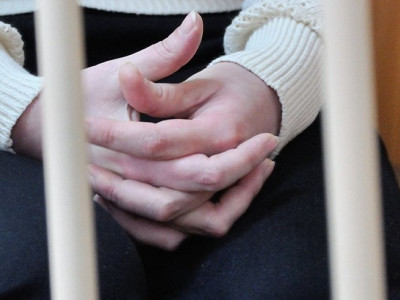 Ресейлік балгер алматылық бойжеткенді арбап, 27 млн теңгесін жымқырған