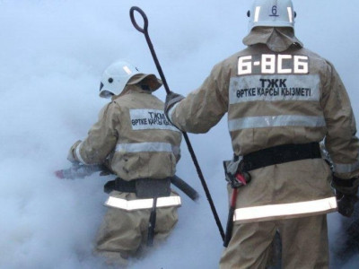 Өскеменде қоймадан шыққан өрт сөндірілді