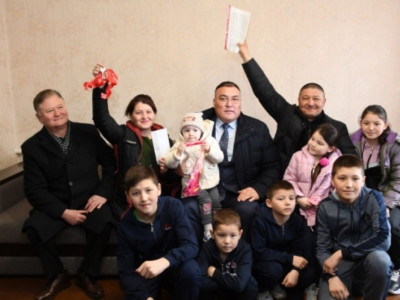 Үйі өртеніп кеткен көпбалалы отбасы баспаналы болды