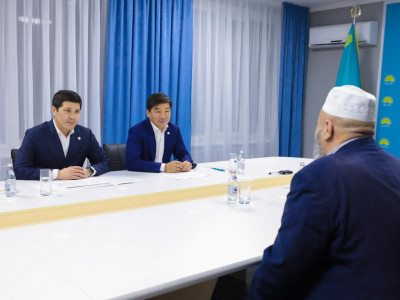 Бауыржан Байбек Павлодар өңірінің зиялыларымен кездесті