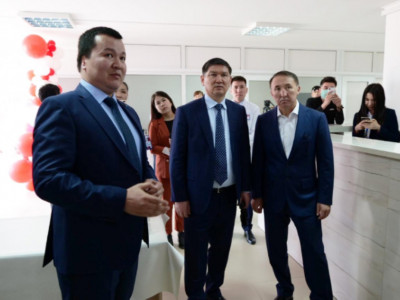 Шымкенттік меценат коронавируспен күреске 20 млн теңге аударды