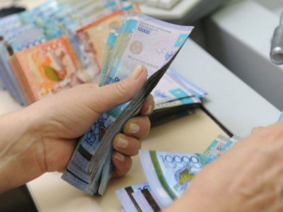 Жалақы уақытында беріледі – министр