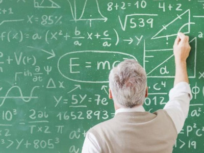 Үздік педагог 2,6 миллион теңге сыйақы алады