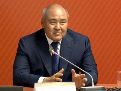 "Дүрлігіп, үрейленбеңіздер": Өмірзақ Шөкеев мақтааралдықтарға жағдайды түсіндірді (видео)