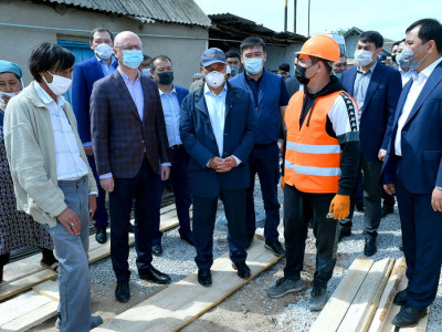 Роман Скляр Түркістан облысындағы төтенше жағдай салдарын жою жұмыстарымен танысты
