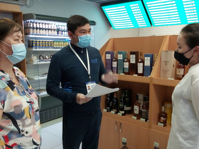 Атырауда ТЖ кезінде екі сауда үйі мен базар заңсыз жұмыс істеген