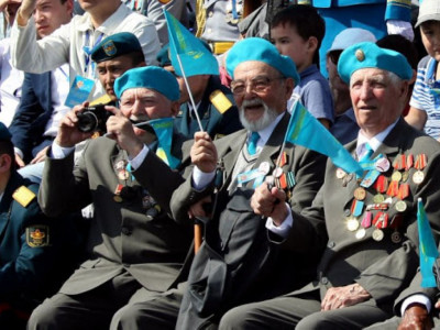 Қарағандыда Жеңістің 75 жылдығын 64 ардагер қарсы алды