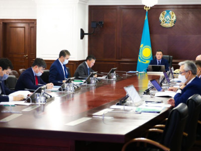 Асқар Мамин мемлекеттік комиссия отырысын өткізді