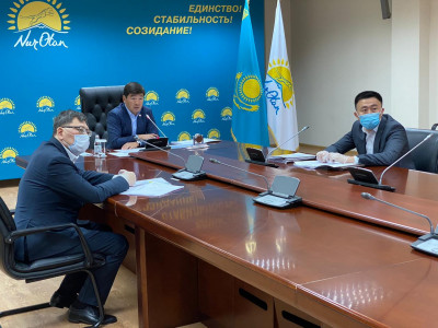 Бауыржан Байбек Ақмола облысының тұрғындарымен онлайн кездесу өткізді