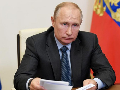 Путин президенттік сайлауға тағы түсуі мүмкін екенін айтты