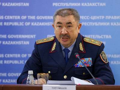 Шорнақтағы жанжал: Учаскелік инспектор мен үш тұрғын жарақат алды