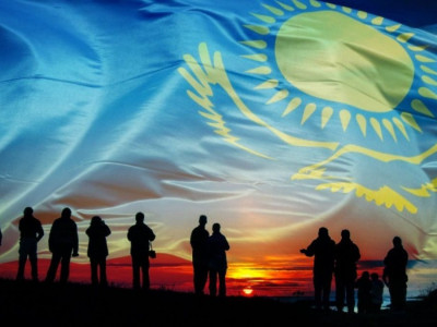 Тіліңде күш болмаса, еліңде сұс болар ма?!