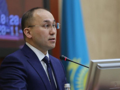 Дәурен Абаев: Мемлекеттік қызмет үздік білімі мен тәжірибесі бар мамандар үшін тартымды болуы керек