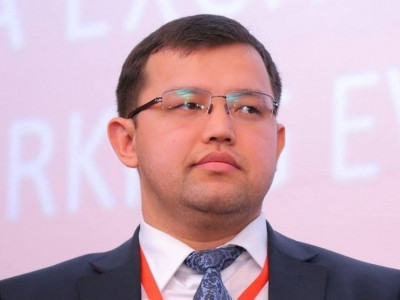 Олжас Құдайбергенов Президенттің штаттан тыс кеңесшісі қызметінен босатылды