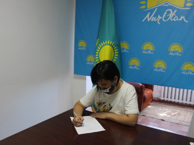 Түркістанда көп балалы кәсіпкер ана праймеризге тіркелді