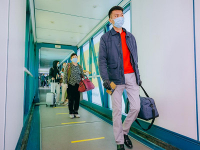 Air Astana ұшақ ішінде міндетті түрде бетперде тағу керегін ескертеді