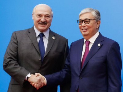 Қасым-Жомарт Тоқаев Александр Лукашенконы сайлаудағы жеңісімен құттықтады