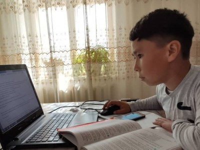 Қашықтан оқыту: Оқушыларға үлестіру үшін қосымша 300 мың компьютер сатып алынады