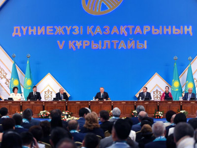 Қазақ көші қолдаусыз болған емес