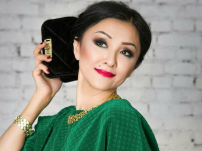 «Тәуелсіздік күніне награда алып беремін». Меруерт Түсіпбаева өзін түн ішінде мазалаған ер адамға реніш білдірді