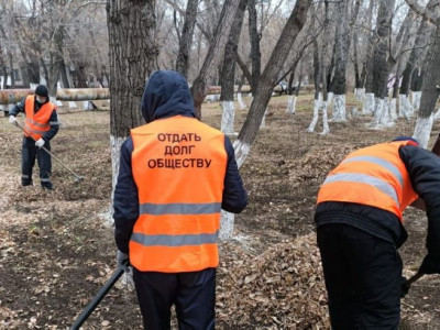 Емханадан анықтама сатып алған қарағандылық көше сыпыруға міндеттелді