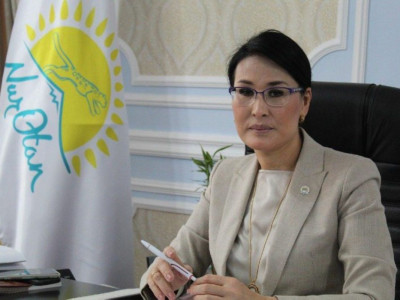Еліміздегі семіз балалар жарнама құрбаны – сенатор көмек сұрады