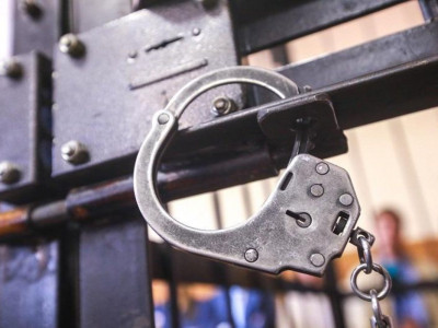 БҚО денсаулық сақтау басқармасының басшысы қамалды