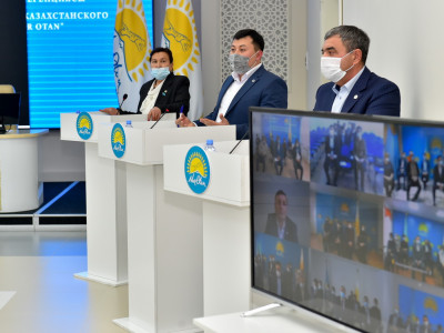 Кәсіподақтар және ҰКП. Тағы 6 өңірден Nur Otan партиялық тізіміне кімдер енді?