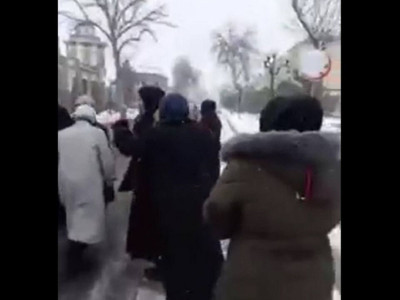 Қоқанд қаласында қатындар бас көтерді (видео)