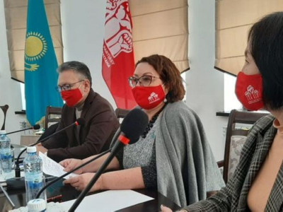 Қазақстан Халық партиясының мүшелері талдықорғандық сайлаушылармен кездесті