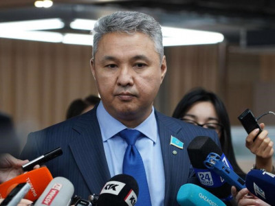 Сыбайлас жемқорлыққа қарсы күрес күшейді – Азат Перуашев