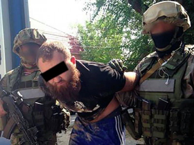ҰҚК Алматыда ірі қару-жарақ арсеналы тәркіленгенін мәлімдеді