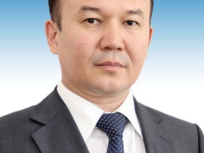 Сегіз қырлы Серік