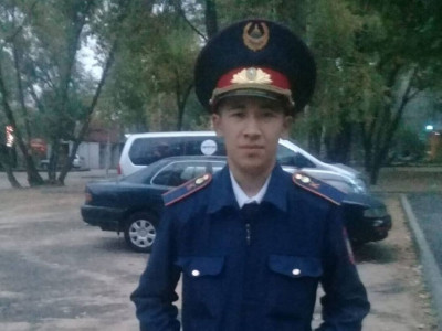 «Өлген адам сөйлемейді». Академиядағылар министрге суицид жасаған курсанттың құмар ойынға әуес болғанын айтты