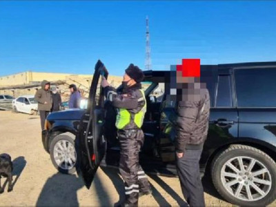1 млн 400 мың теңге айыппұлы бар Land Rover жүргізушісі ұсталды