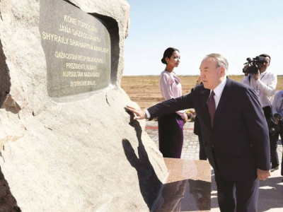 Нұрсұлтан Назарбаев: Түркістанды дамыту – халқымыз үшін қасиетті парыз