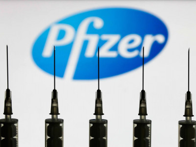 Pfizer вакцинасын сынауға қатысқан алты адам қайтыс болды