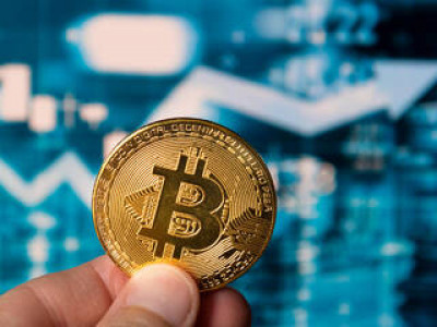 Биткойн бағамы 33 мың доллардан асты – өз рекордын жаңартты