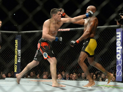 UFC спортшыларға марихуана қолдануға рұқсат берді