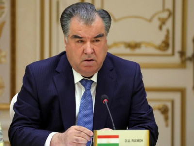 Эмомали Рахмон Тәжікстанның коронавирусты толық жеңгенін мәлімдеді