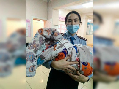 «Өлтіріп аламыз ба деп қорықтым»: тәртіп сақшысы толғағы келген әйелді босандырып алды