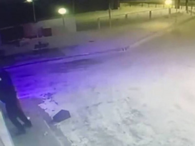 Петропавлда жанармай бекетін тонаған қарақшының әрекеті видеоға түсіп қалды