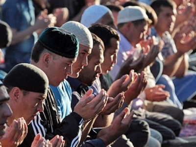 Жаңа қаулы: мешіттерге жамағаттың жиналуына рұқсат етілді