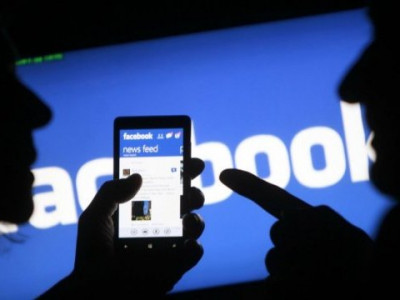Facebook ақпарат индустриясын қолдау үшін 1 млрд доллар инвестицияламақ