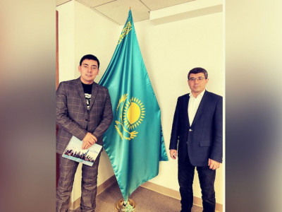 Нью-Йоркте қазақ тіліндегі радиобағдарлама ашылды